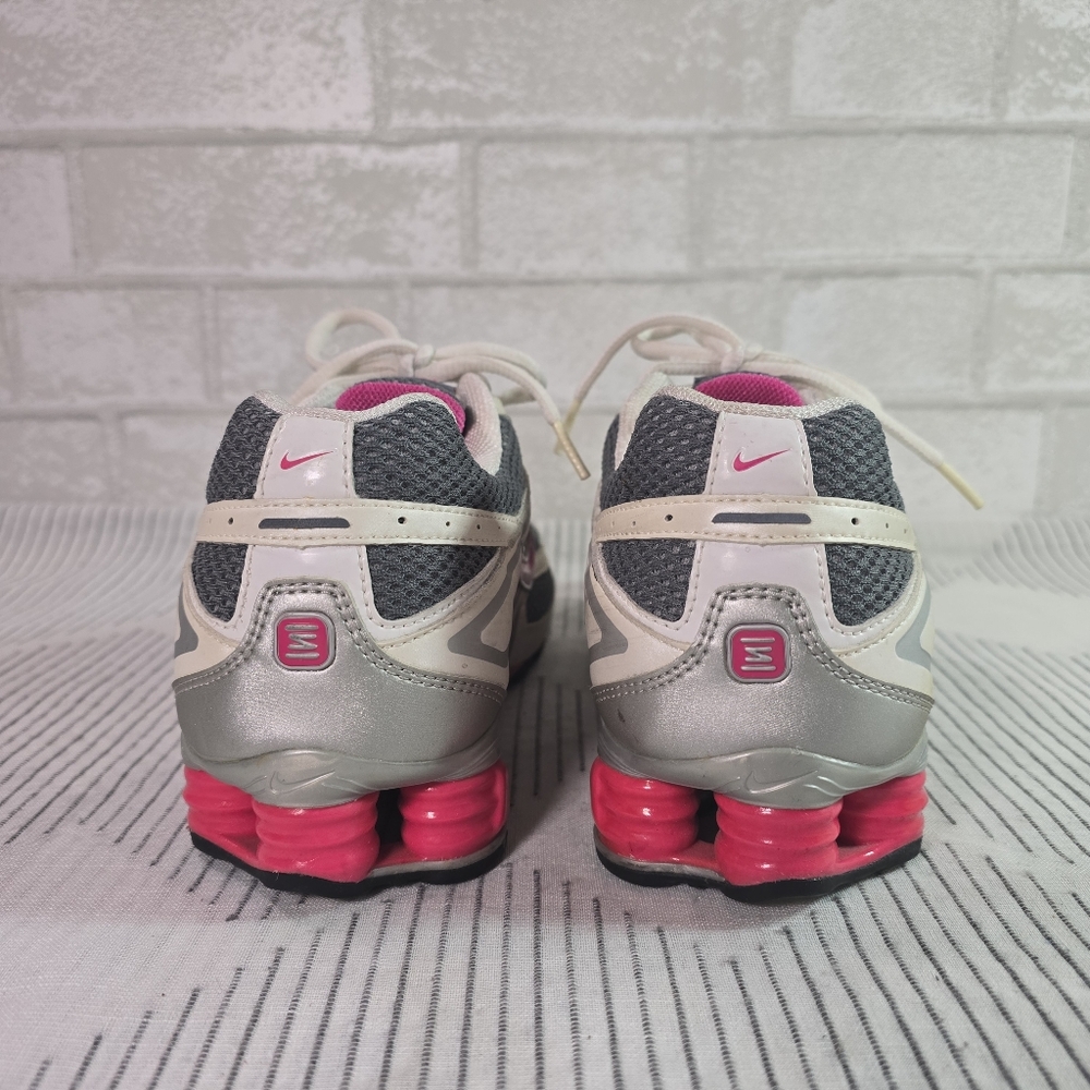 Nike Reveal 3 Gray & White Pink Shocks Size 7.5 Women's 365940-062 - Picture 6 of 10